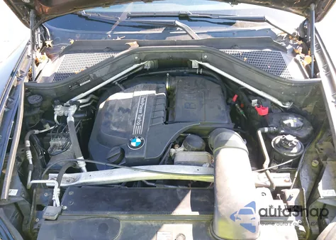 2013 BMW X5 xDrive35I/xDrive35I Premium/xDrive35I Sport Activity z USA, uszkodzony, nr VIN 5UXZV4C53D0E11455